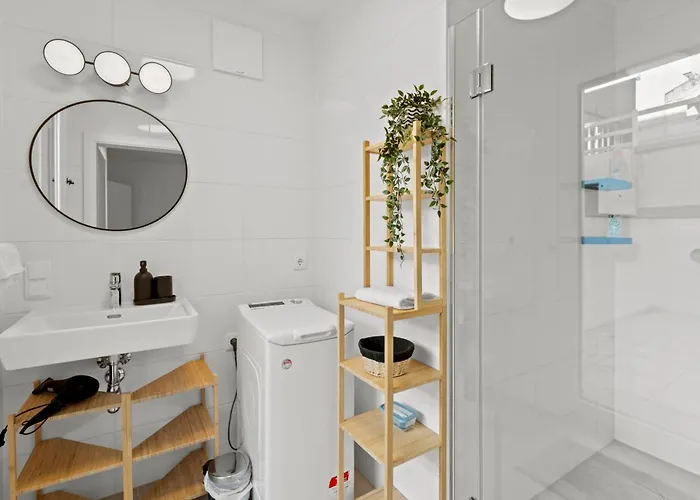 Balcony I On-site Parking 19,90 Per Day